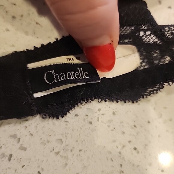 Chantelle Bra 34D Black Underwire Padded Push Up - Picture 4 of 5